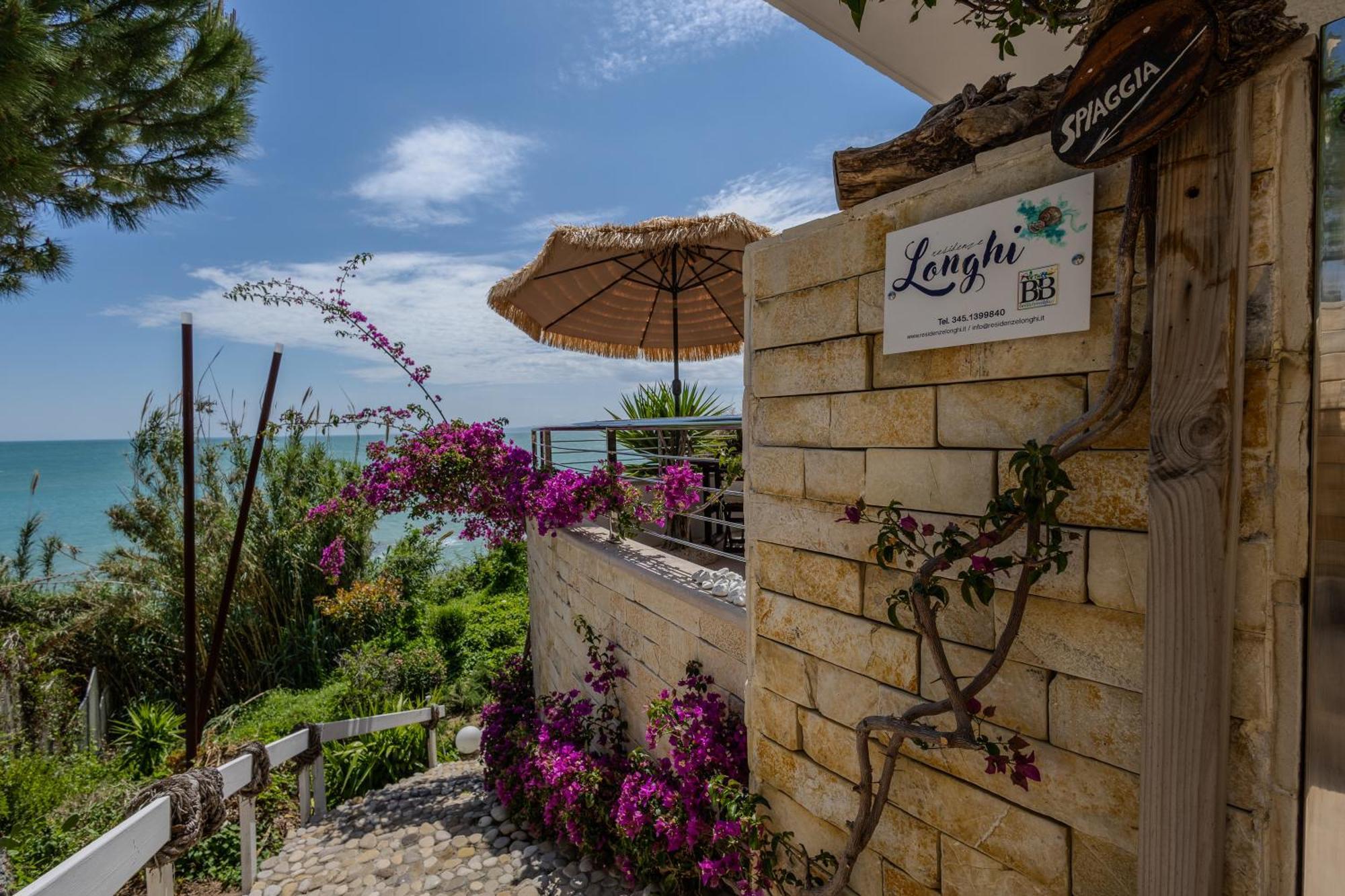 바스토 Residenze Longhi B&B 외부 사진